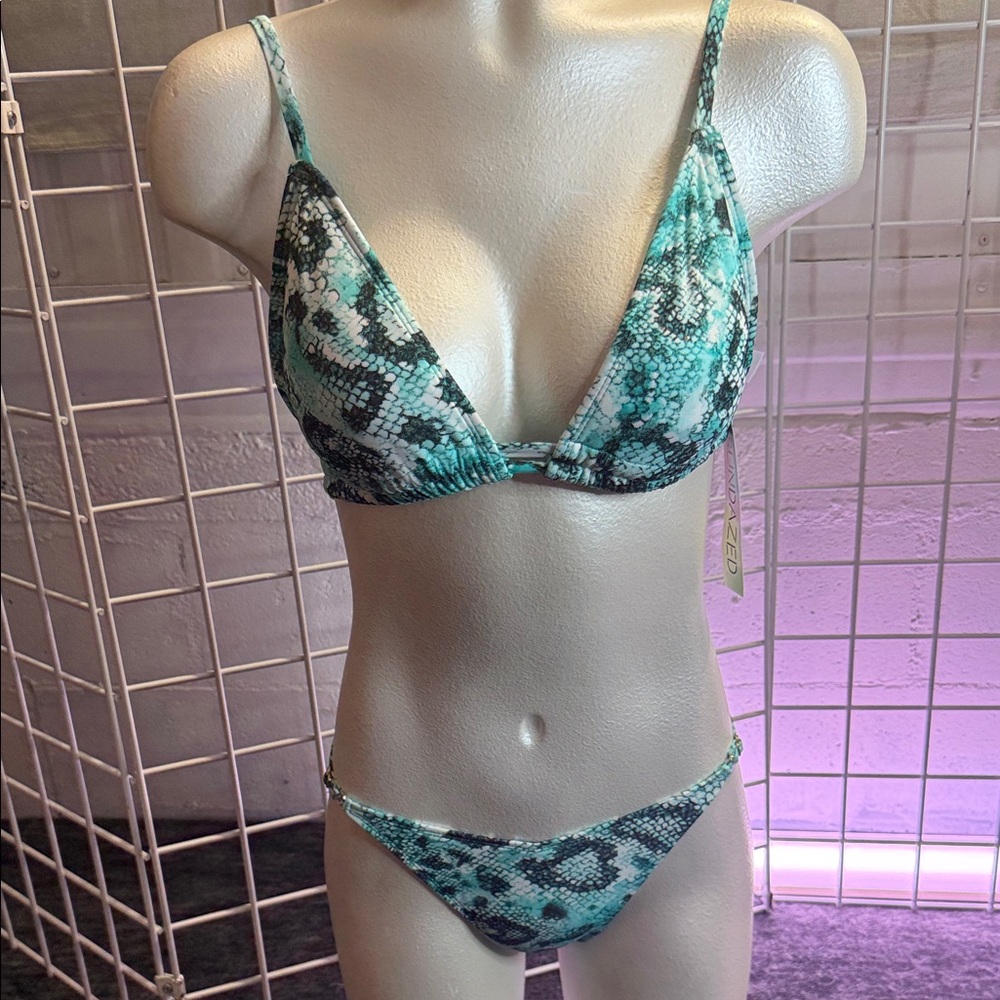 Stylish Green Snakeskin Bikini
